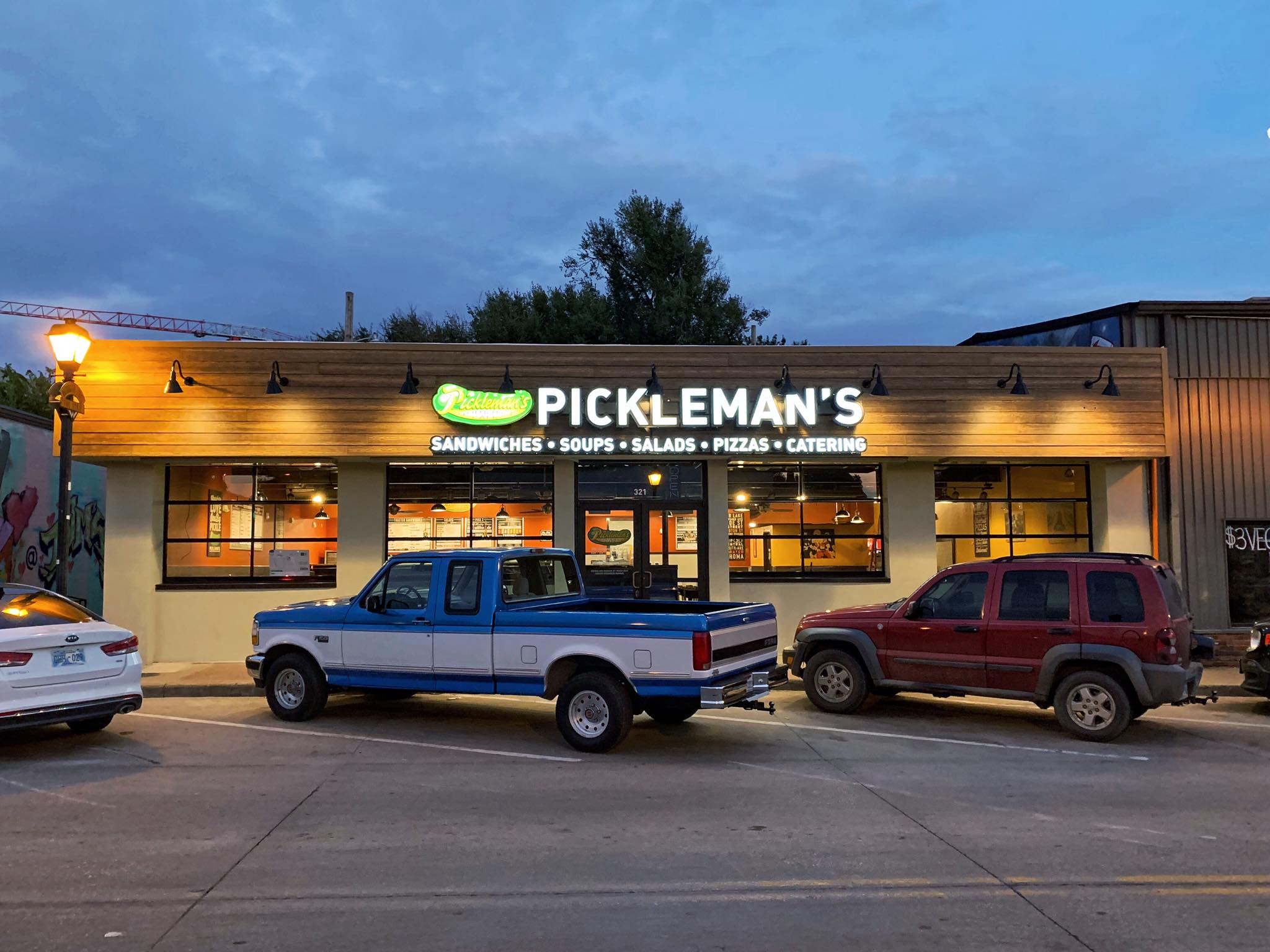 Pickleman’s Gourmet Café 